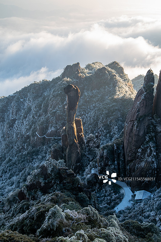 巨蟒出山图片素材