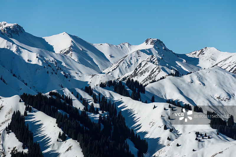 蓝色户外雪山图片素材