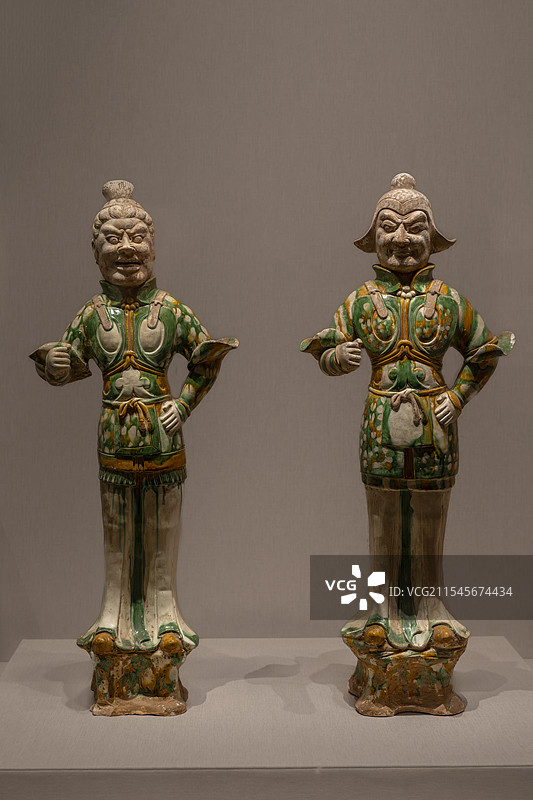 河南博物馆三彩陶铠甲武士俑图片素材