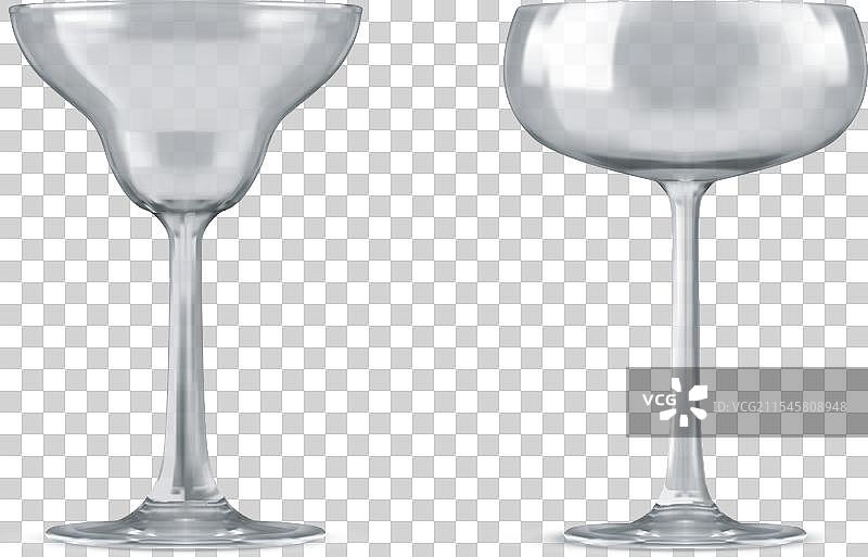 透明背景上的3D鸡尾酒杯套装图片素材