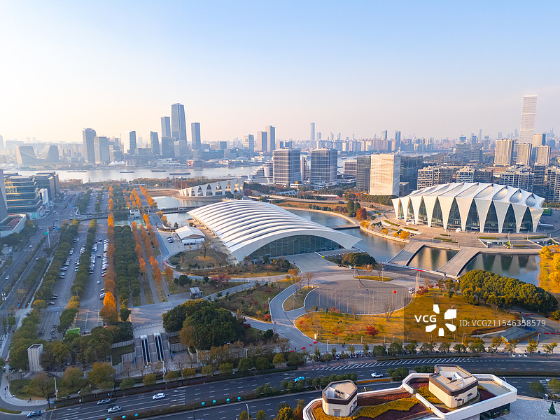 航拍上海前滩太古里金融区图片素材