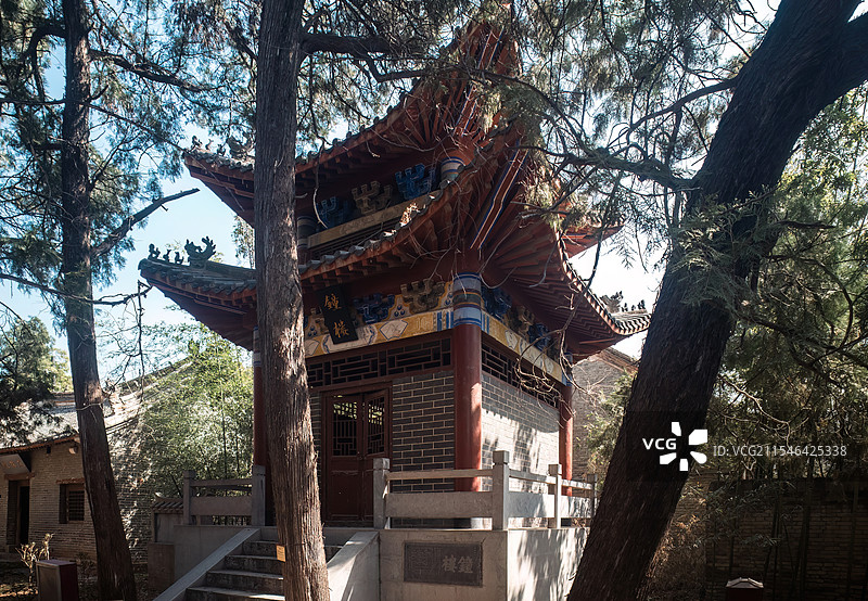 河南省平顶山市郏县小峨眉山下三苏园中广庆寺图片素材