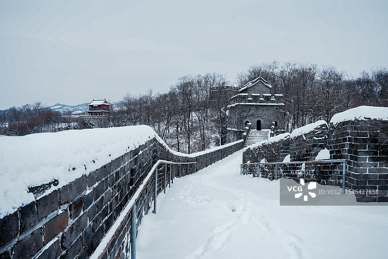 丹东虎山长城冬季雪景航拍图虎山长城雪景图图片素材