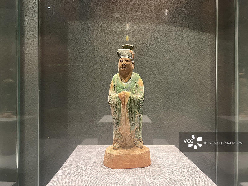 重庆奉节李家坝遗址出土宋三彩蒿里老翁图片素材