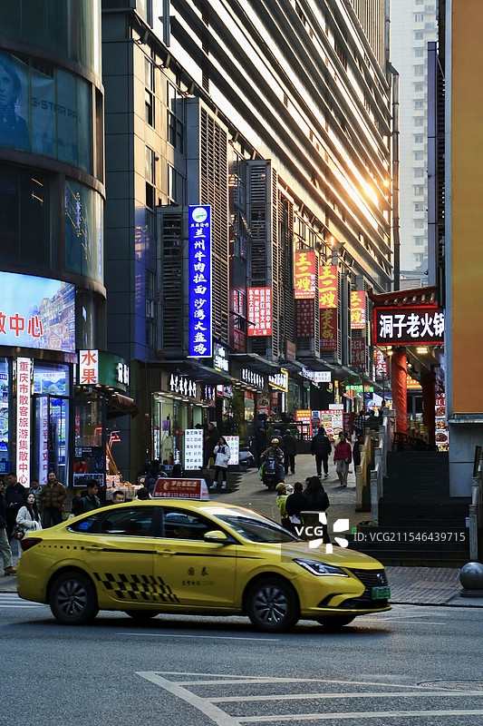 重庆落日余晖街景图片素材