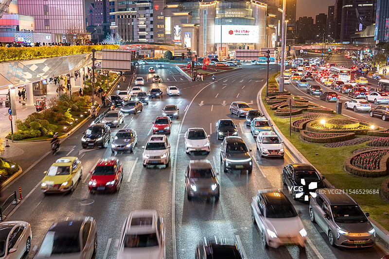 上海徐家汇城市交通车流图片素材