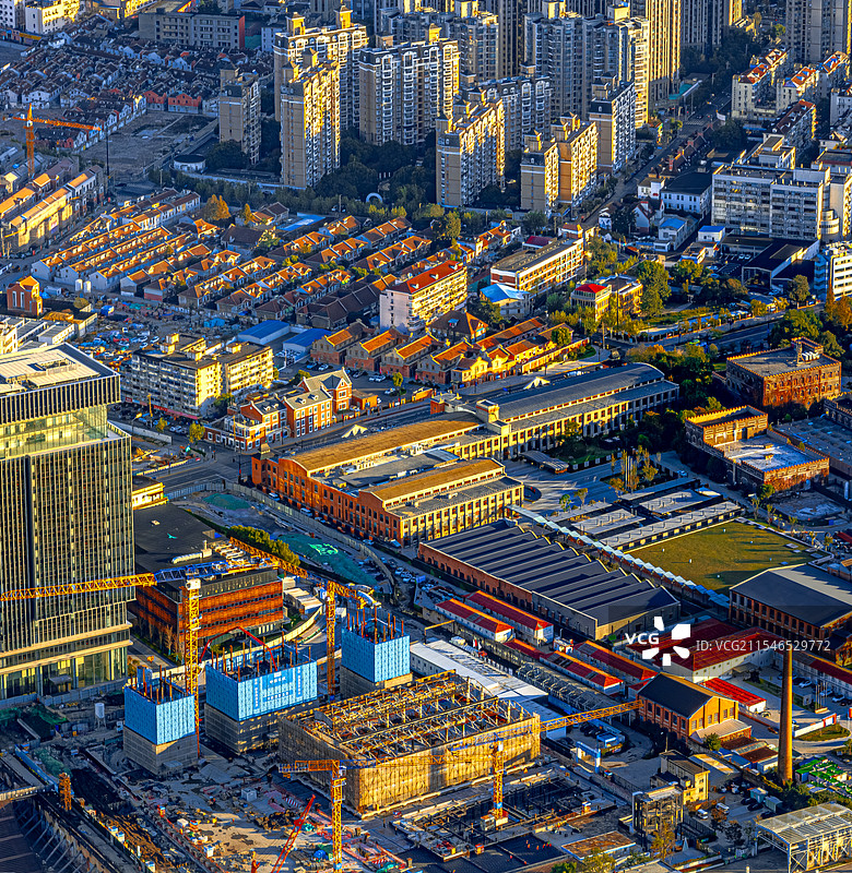 新康里 杨树浦水厂 瑞镕船厂旧址 上海杨浦滨江老工业区转型升级新质秀岸 黄浦江沿岸城市更新图片素材