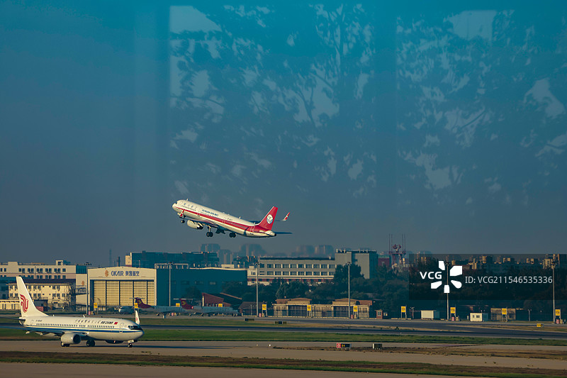 天津滨海国际机场-首尔仁川机场图片素材