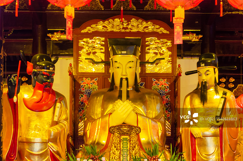 上海城隍庙中的霍光神位和文武判官图片素材