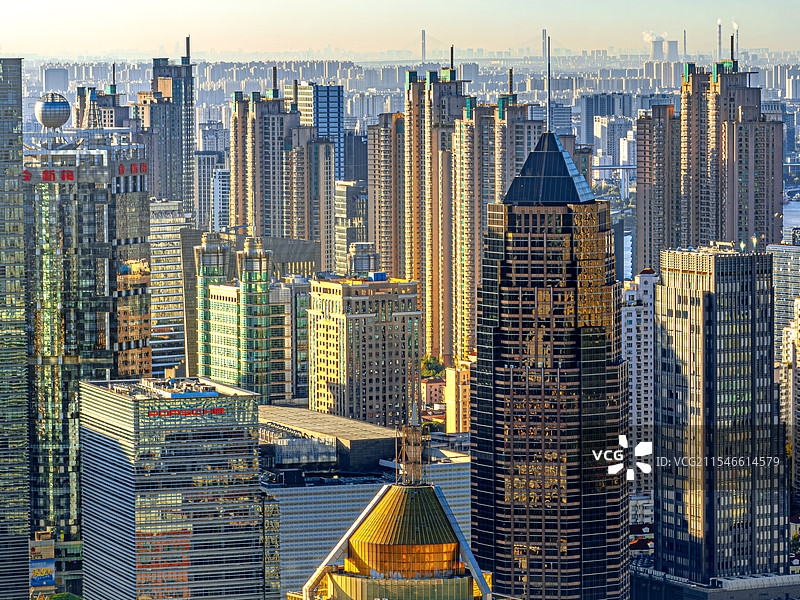世界广场 新梅联合广场 上海陆家嘴金融城建筑图鉴 黄浦江两岸高楼林立 繁华都市摩天大楼图片素材