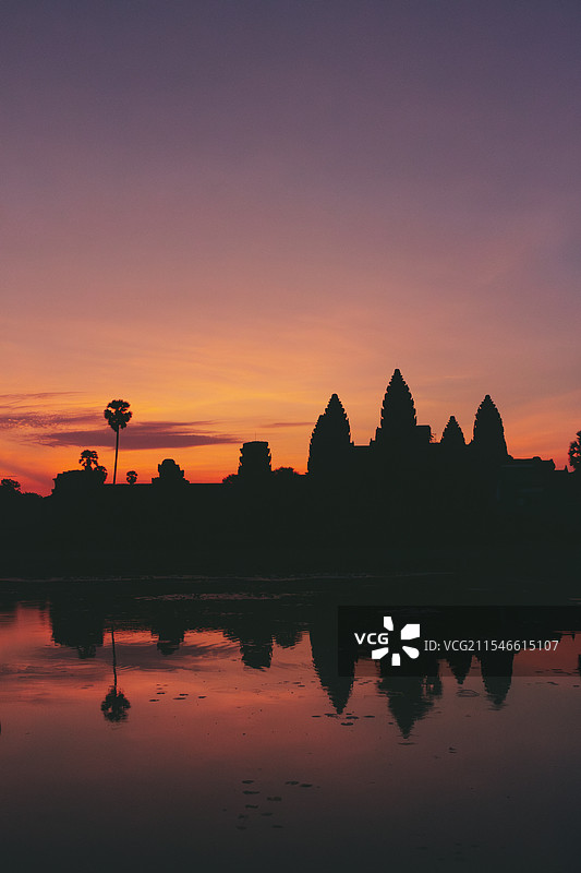 柬埔寨暹粒吴哥窟日出图片素材