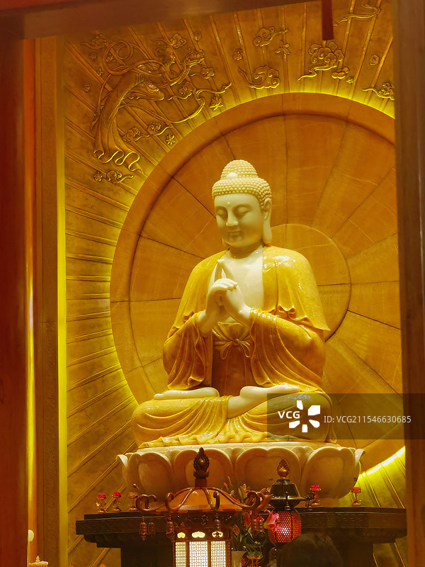 广州大佛古寺的佛像图片素材