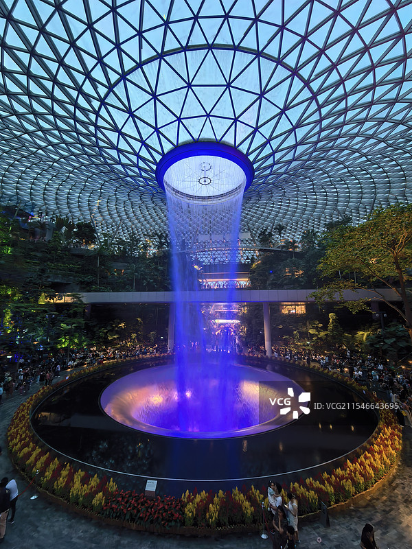新加坡 樟宜机场 星耀樟宜 大瀑布图片素材