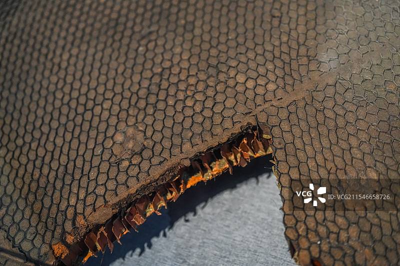 神州五号载人飞船返回舱烧蚀底碎片 中国国家博物馆图片素材