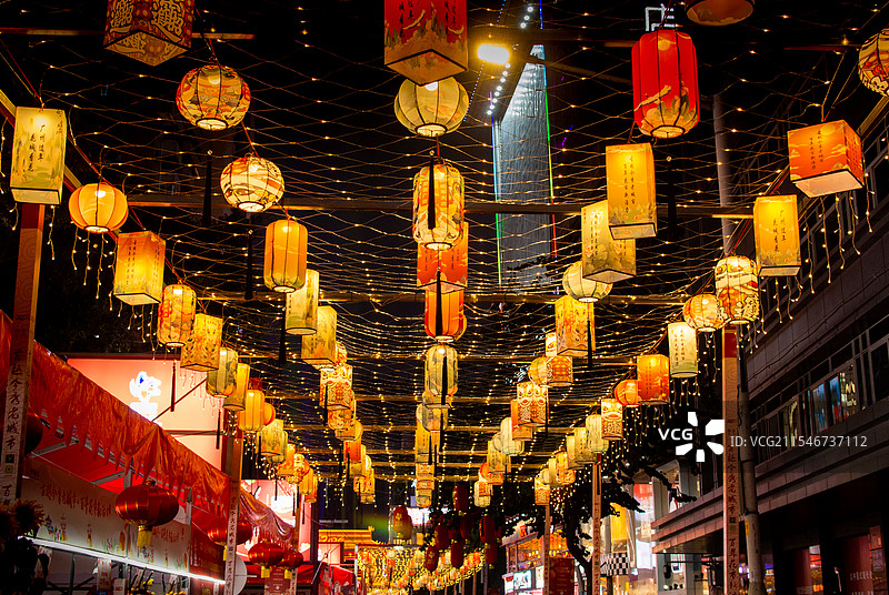 花街的灯笼图片素材