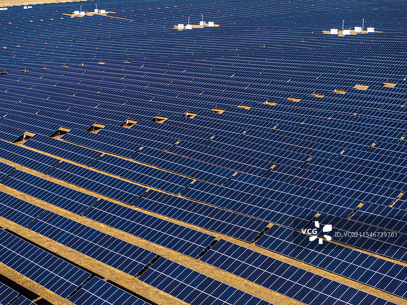 高原上的清洁能源图片素材