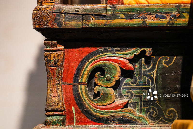 汉白玉吕洞宾坐像木座椅书童立像铁仙鹤百字碑组图图片素材