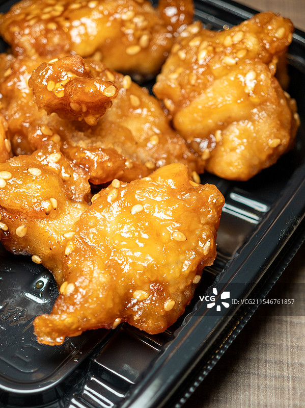 外卖糖醋芝麻鸡块图片素材