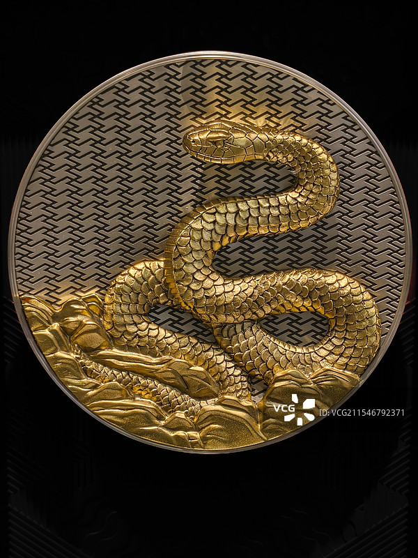 蛇年工艺品图片素材