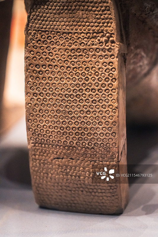 秦始皇陵兵马俑的鞋底纹路特写图片素材