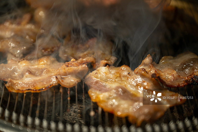 五花肉、肥牛烤肉细节特写图片素材