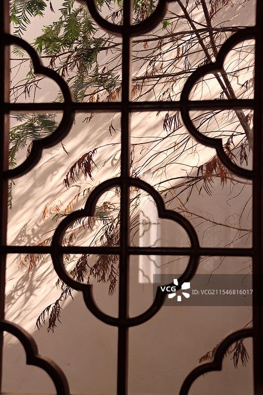 苏州园林花窗美学拍摄于苏州甪直古镇 万盛米行图片素材