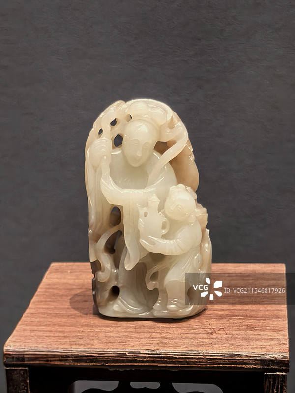 仕女童子玉摆件清（武汉博物馆馆藏玉器展）图片素材
