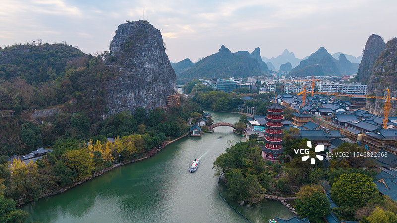 广西桂林风光：木龙湖景区-木龙塔图片素材