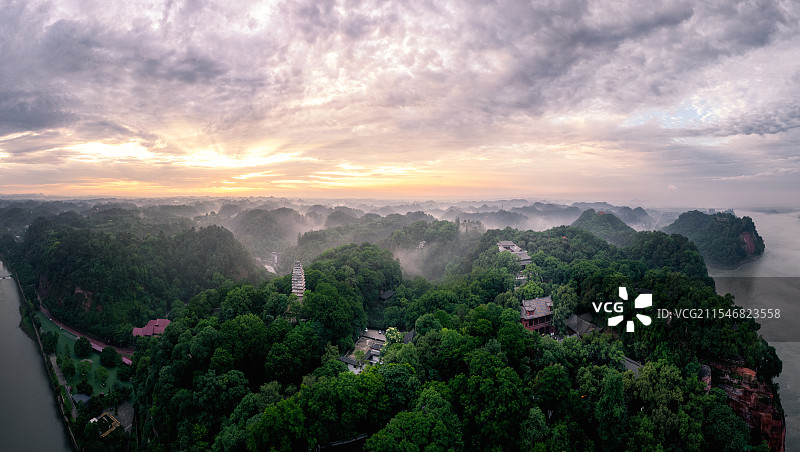 四川乐山大佛东方佛都和大佛禅院全景图片素材