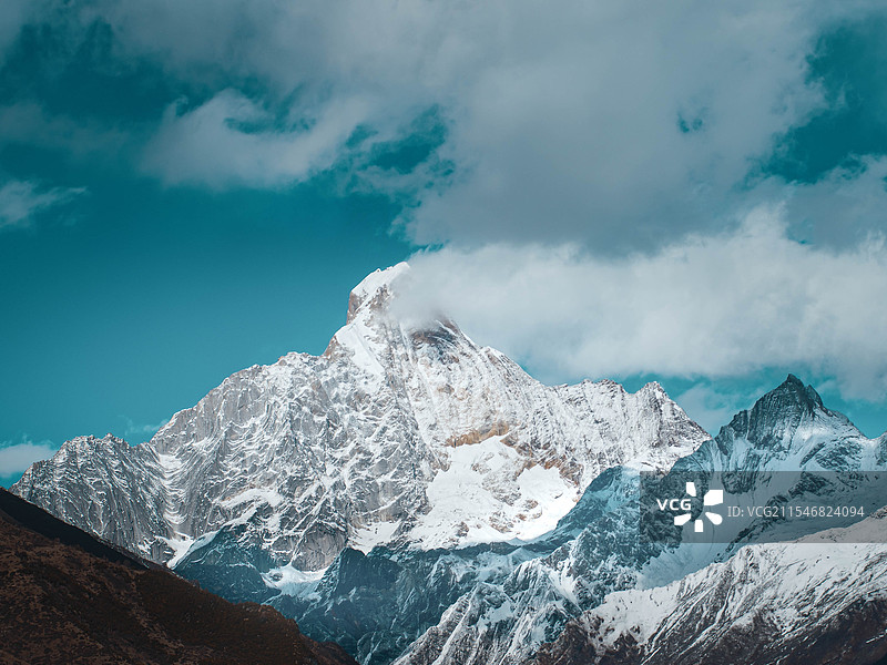 幺妹峰和三峰图片素材