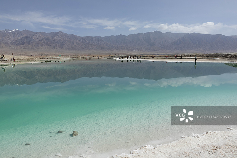 青甘环线大柴旦翡翠湖图片素材