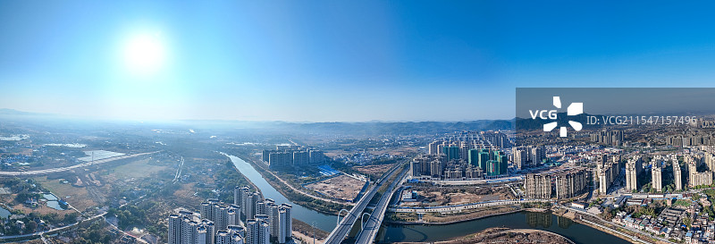 冬季白昼中国广东梅州兴宁现代化城镇全景图图片素材