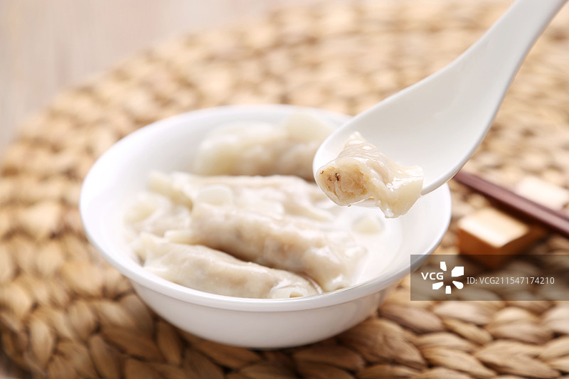 一碗鱼皮角图片素材