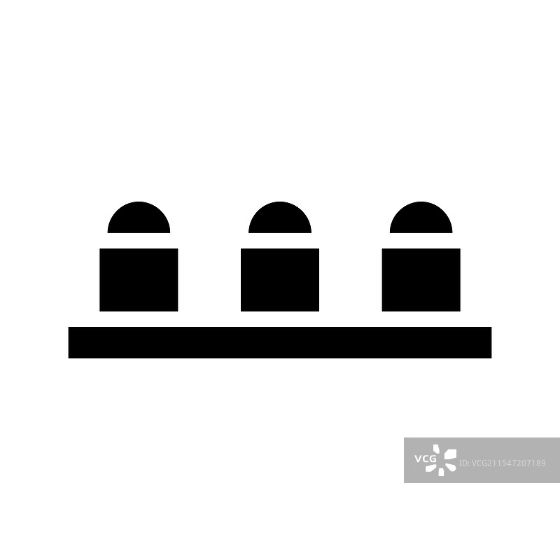 农场上的三个粮仓，农业概念图片素材