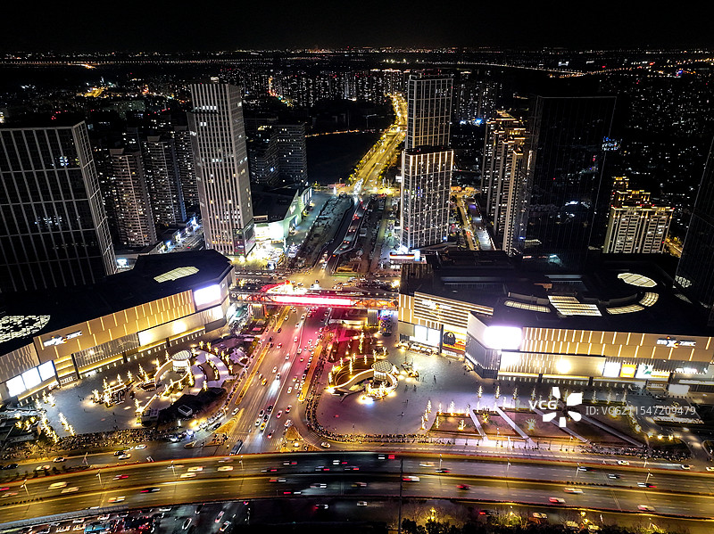 江苏省南京市城北万象汇红山动物园联名活动夜景图片素材
