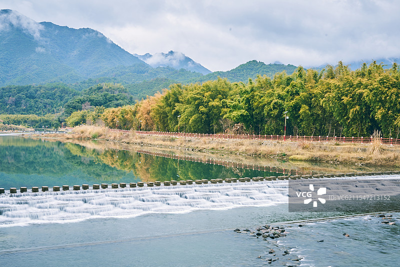 韶关始兴县深渡水瑶族乡鱼鳞坝图片素材