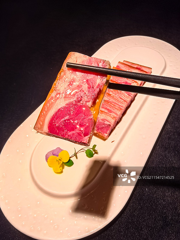 镇江水晶肴肉江南美食淮扬菜特写图片素材