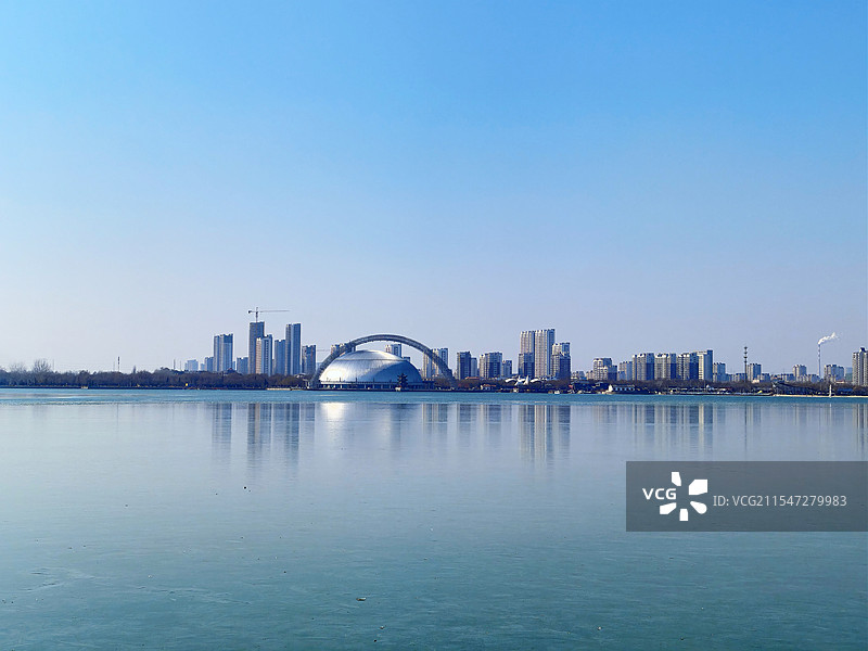 美丽的东昌湖畔图片素材