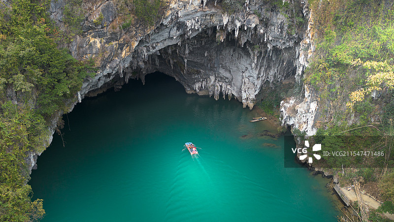 广西河池巴马百鸟岩图片素材