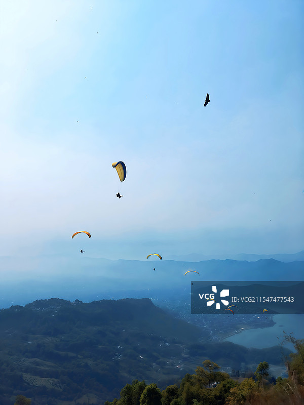 飞翔在尼泊尔图片素材