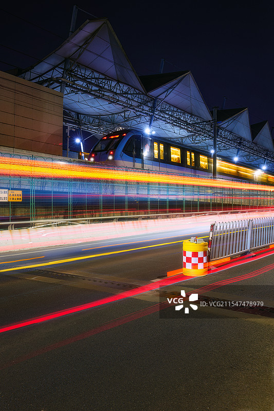 飞驰而过图片素材