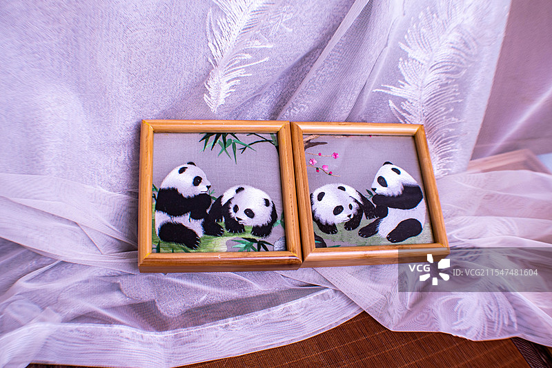 湖南湘绣、湘绣熊猫、桌面摆件图片素材