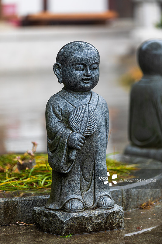 安徽天柱山三祖寺石像小和尚图片素材