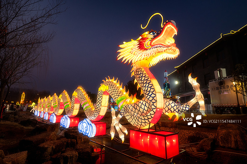 郑州贾鲁河明伦岛灯展龙灯图片素材