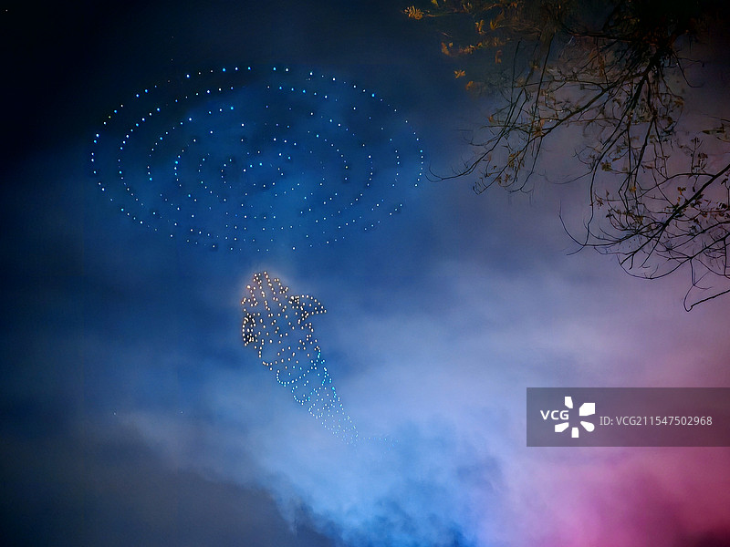 烟火无人机表演 鲲图片素材