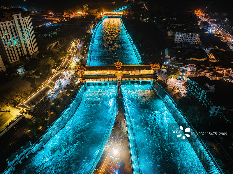 四川省成都市都江堰市都江堰景区夜景航拍视角图片素材