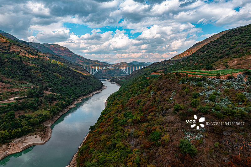 重走滇缅公路图片素材