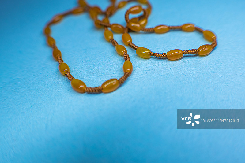 新疆黄玉链子、挂件配链、黄玉、新疆图片素材