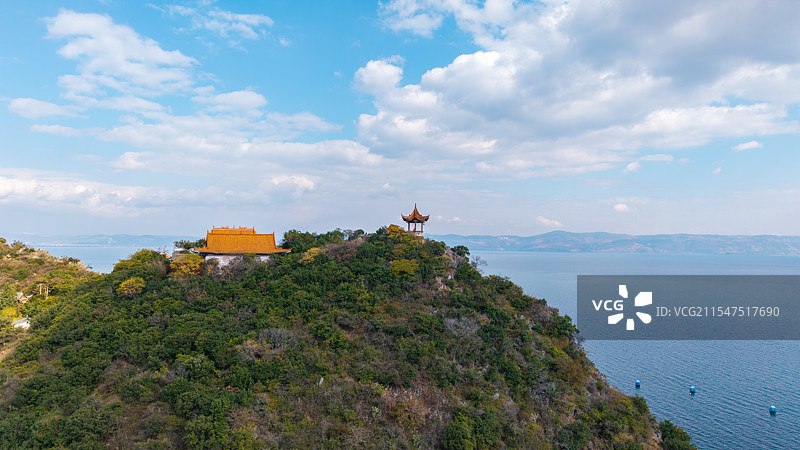 禄充风景区航拍：笔架山（云南省玉溪市澄江市抚仙湖畔）图片素材