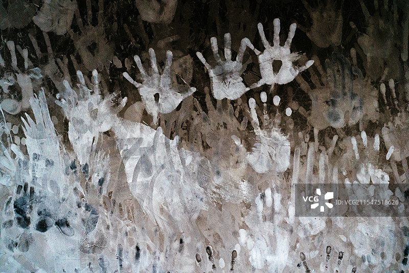 飞来寺墙壁掌印图片素材